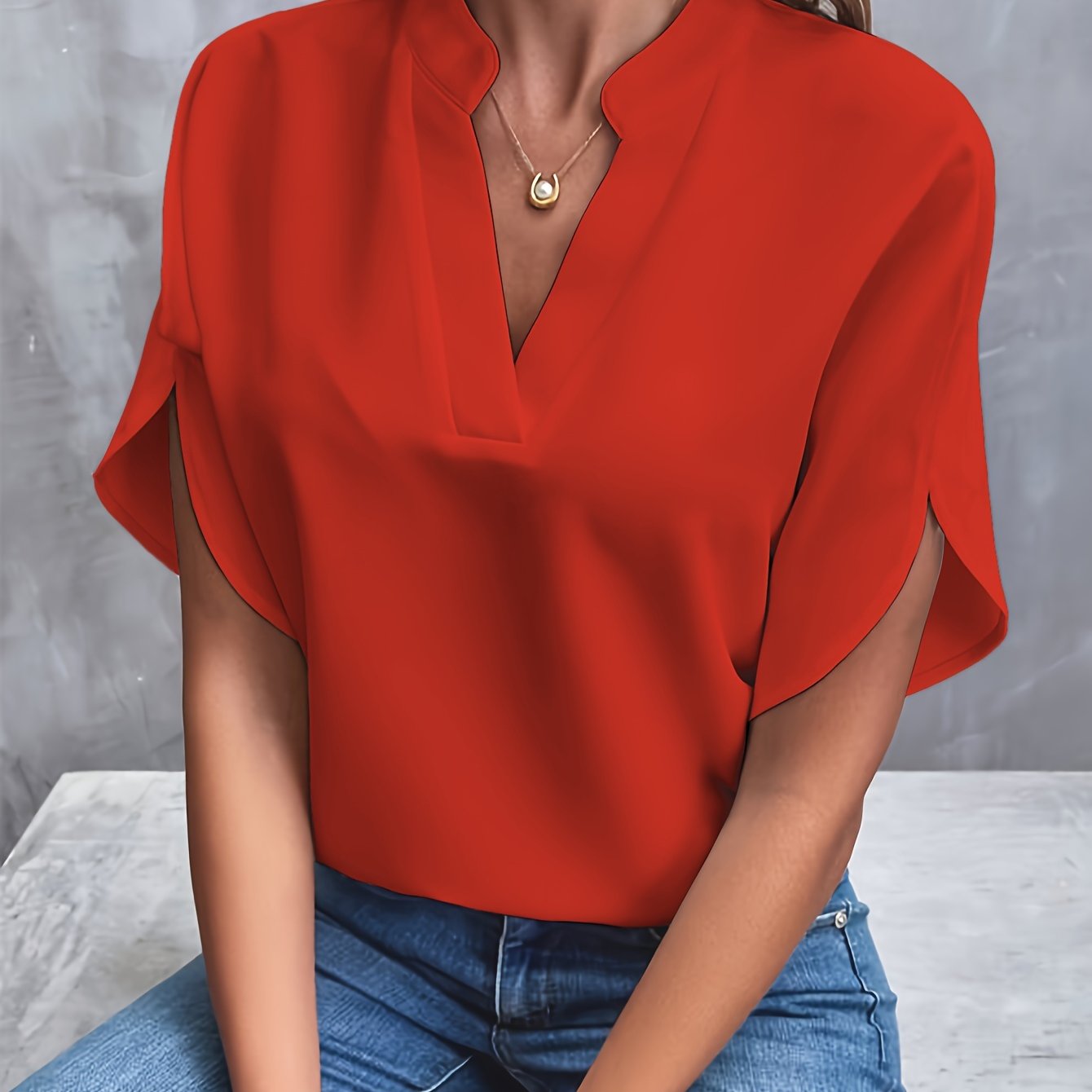 Vivi - Elegant Blus Med V-hals